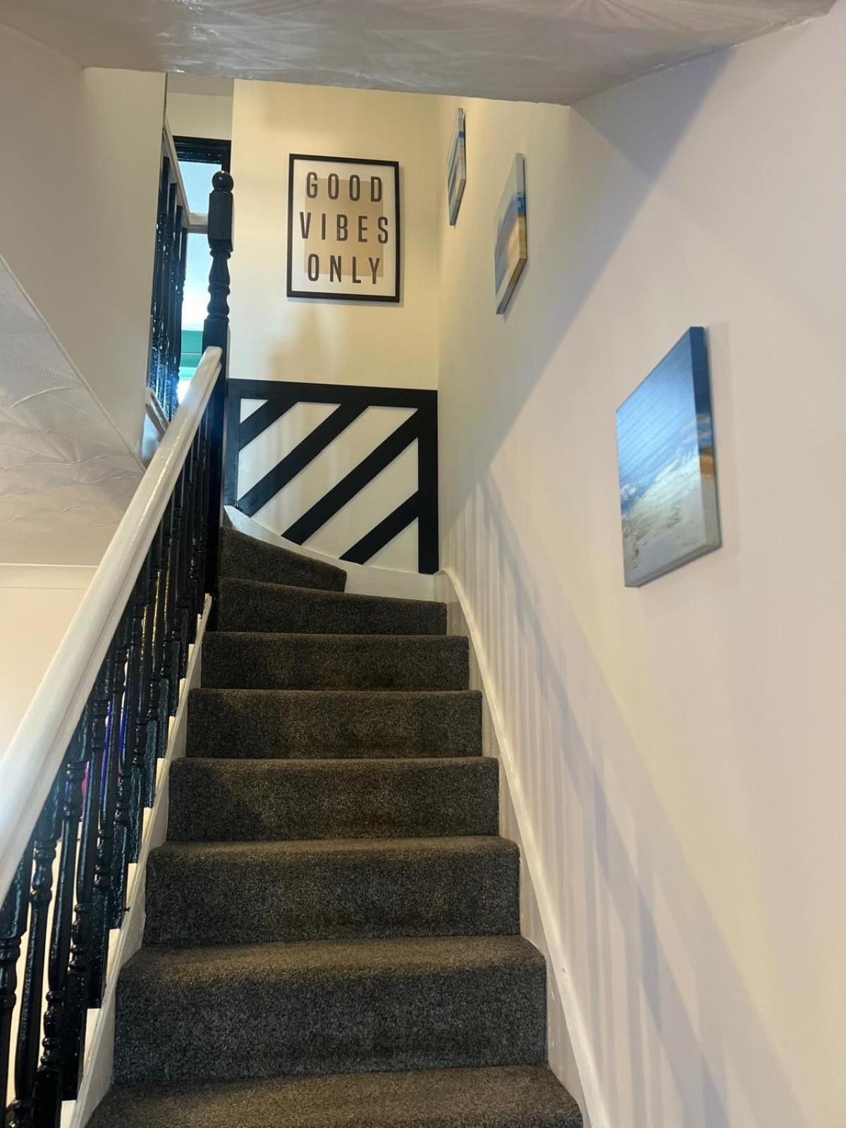 Beautiful House Off-Road Free Parking Villa Farnworth Екстериор снимка